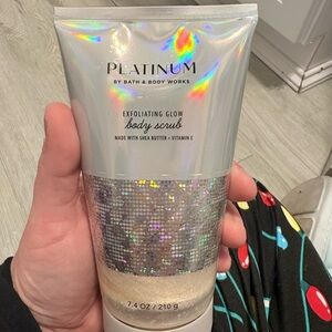 Bath & Body Works Platinum Glow Body Scrub